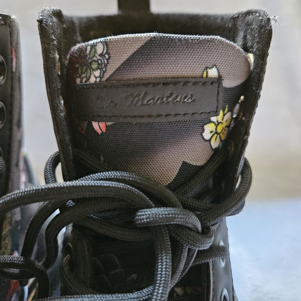 Dr Martens Combs Canvas Floral Size5 - Picture 5 of 12